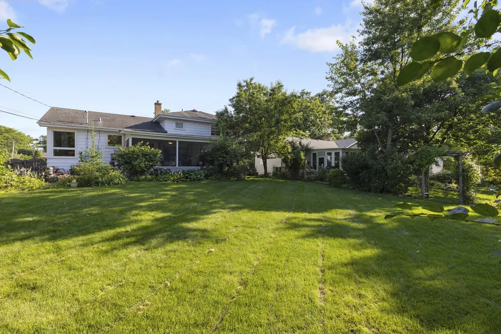 270 East Harrison Road Lombard IL 60148