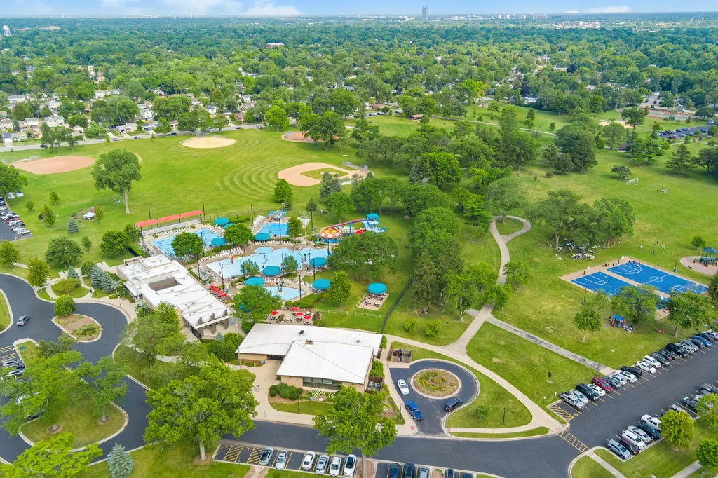 270 East Harrison Road Lombard IL 60148