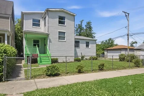 12018 South Bishop Street Chicago IL 60643