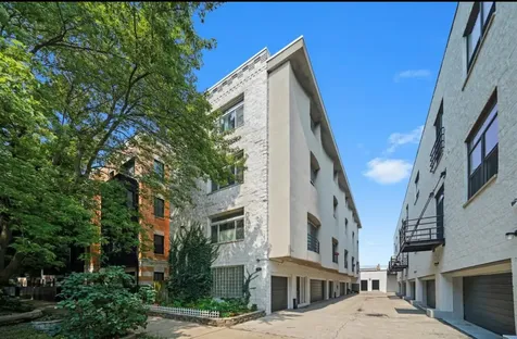 2231 North Lister Avenue Chicago IL 60614