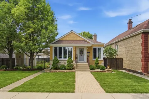 5422 South Sayre Avenue Chicago IL 60638