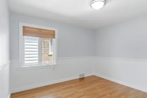 5422 South Sayre Avenue Chicago IL 60638