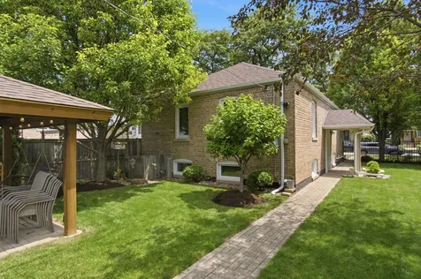 5422 South Sayre Avenue Chicago IL 60638