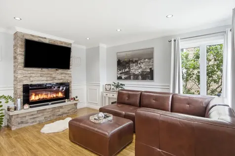 5422 South Sayre Avenue Chicago IL 60638