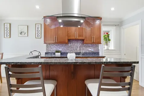 5422 South Sayre Avenue Chicago IL 60638