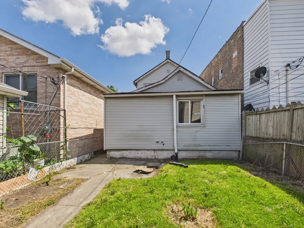 2322 West 36th Street Chicago IL 60609