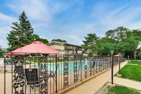 901 8TH Avenue La Grange IL 60525