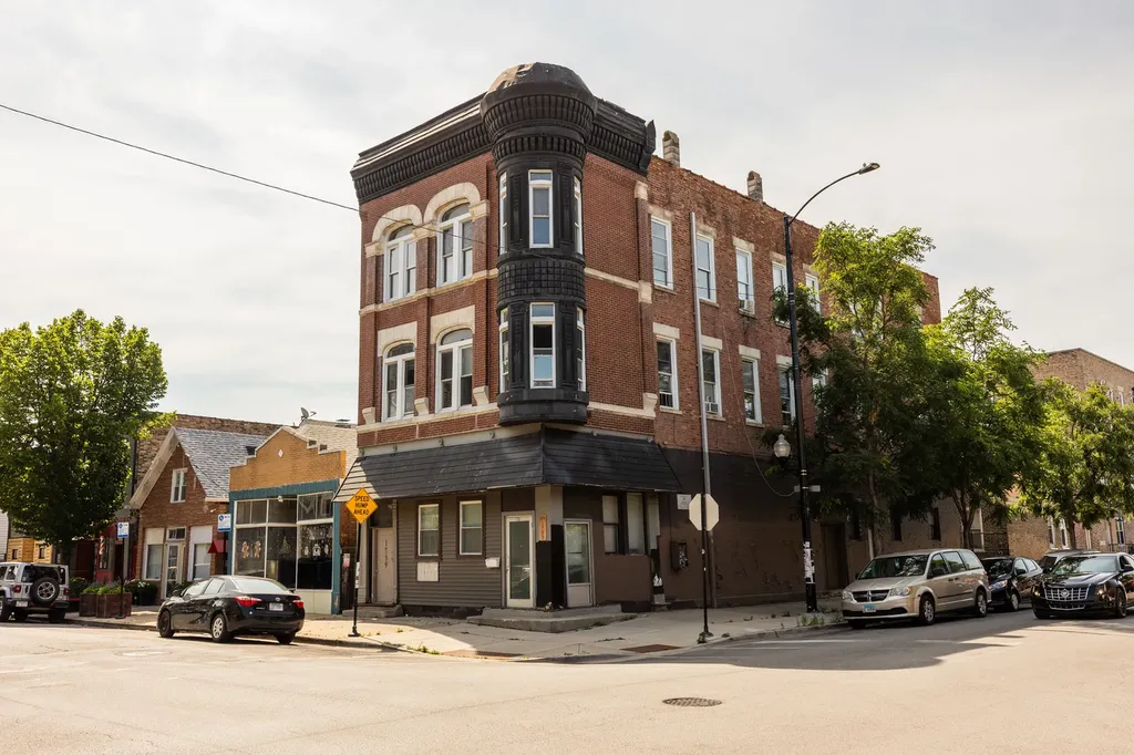 1759 West 21st Street Chicago IL 60608