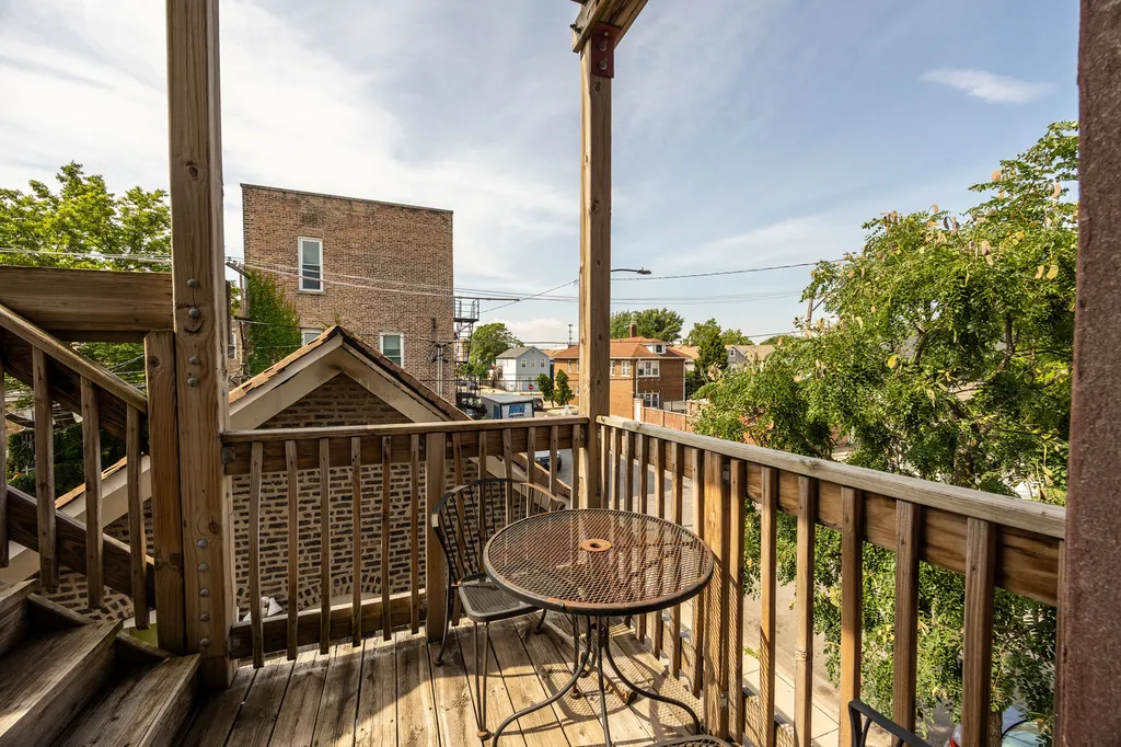 1759 West 21st Street Chicago IL 60608