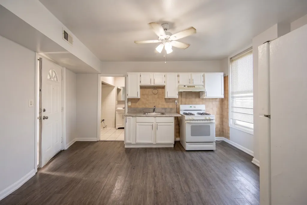 1759 West 21st Street Chicago IL 60608