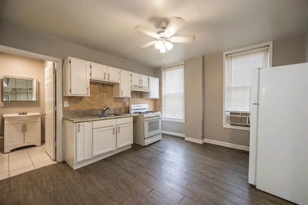 1759 West 21st Street Chicago IL 60608