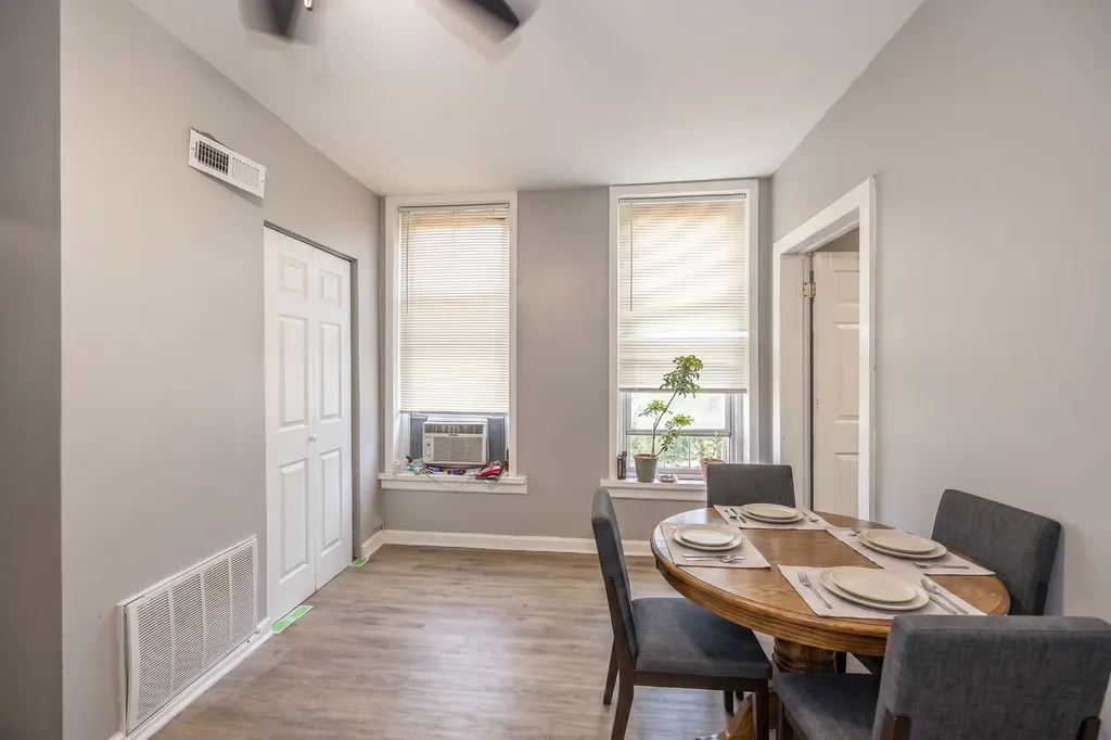1759 West 21st Street Chicago IL 60608