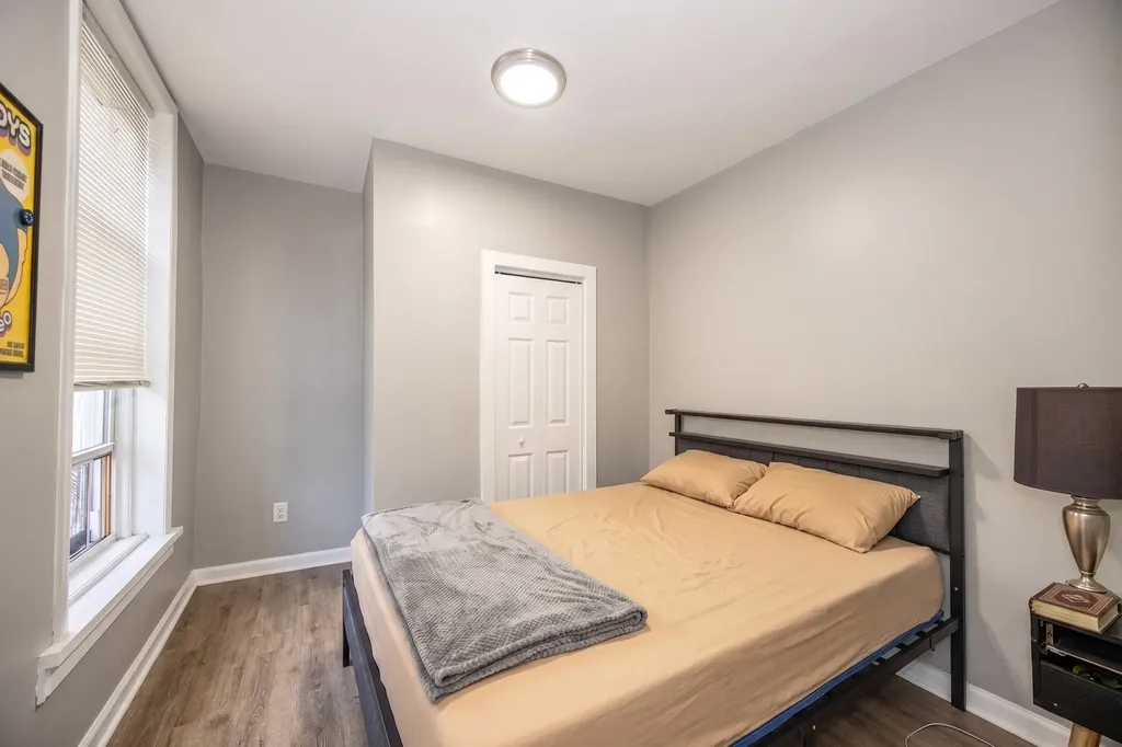1759 West 21st Street Chicago IL 60608