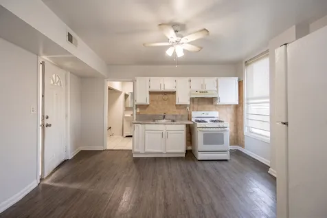 1759 West 21st Street Chicago IL 60608