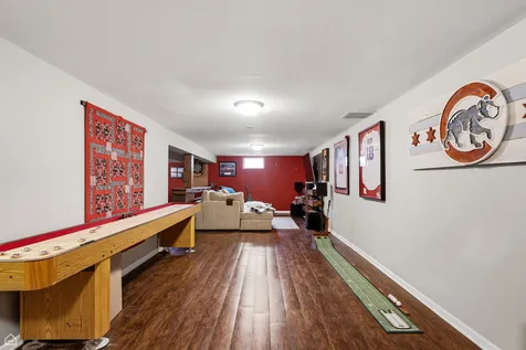 1978 North Fork Circle Elgin IL 60123