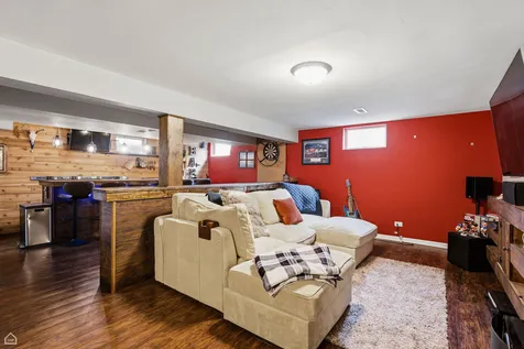 1978 North Fork Circle Elgin IL 60123
