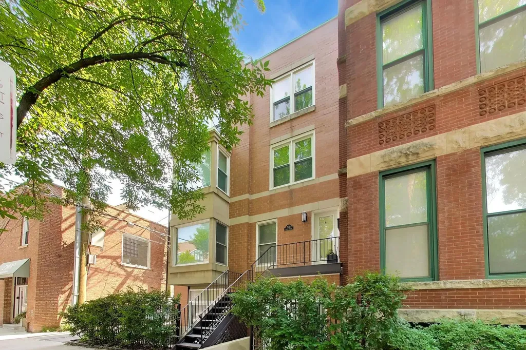 2545 North Racine Avenue Chicago IL 60614