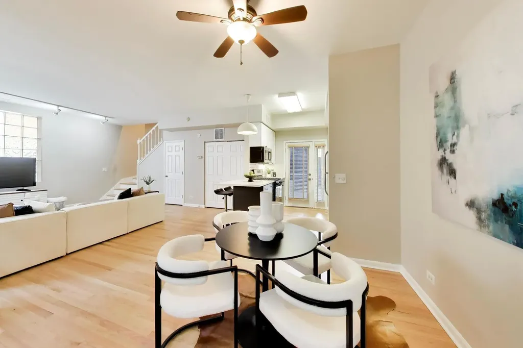 2545 North Racine Avenue Chicago IL 60614