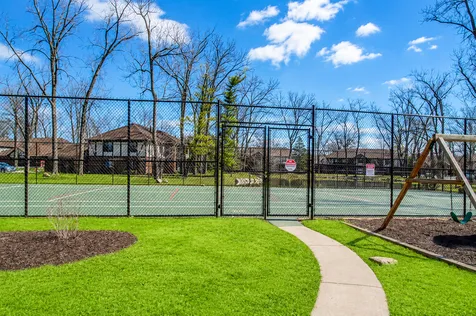 11141 Cottonwood Drive Palos Hills IL 60465