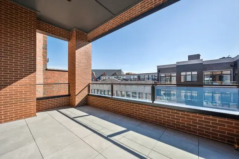 3037 North Lincoln Avenue Chicago IL 60657
