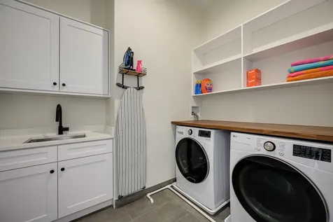 3037 North Lincoln Avenue Chicago IL 60657