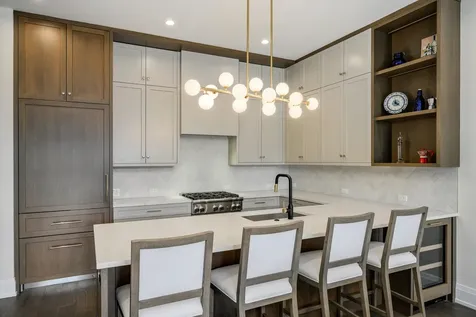 3037 North Lincoln Avenue Chicago IL 60657