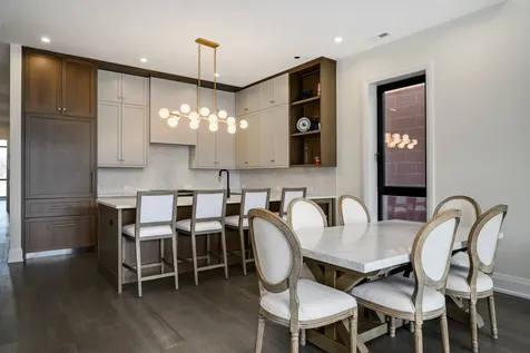 3037 North Lincoln Avenue Chicago IL 60657