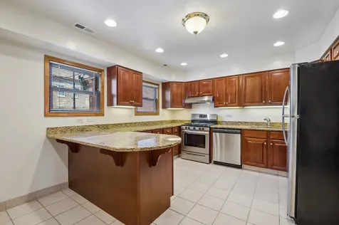 1354 West George Street Chicago IL 60657
