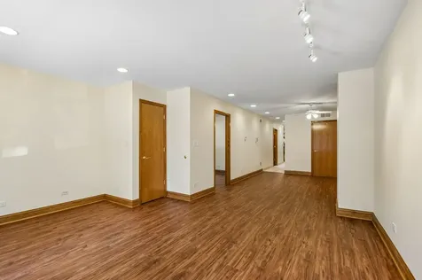 1354 West George Street Chicago IL 60657