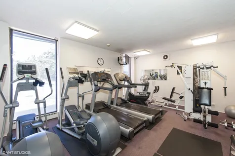 5701 North Sheridan Road Chicago IL 60660