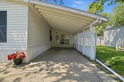 38703 North Sheridan Road Beach Park IL 60099