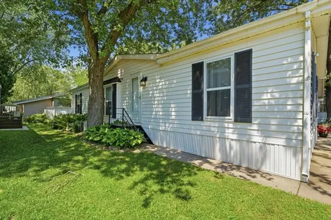 38703 North Sheridan Road Beach Park IL 60099