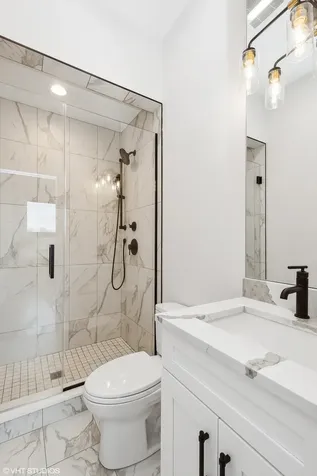 519 East Bowen Avenue Chicago IL 60653