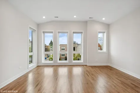 519 East Bowen Avenue Chicago IL 60653