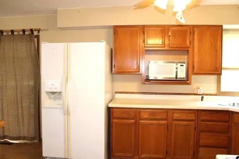 615 North Indiana Avenue Salem IL 62881