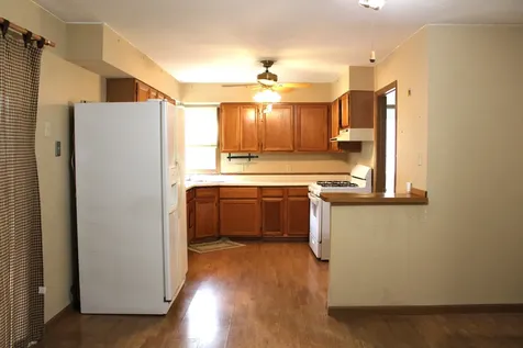 615 North Indiana Avenue Salem IL 62881