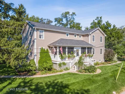 118 Waverly Road Barrington IL 60010