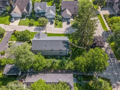 118 Waverly Road Barrington IL 60010