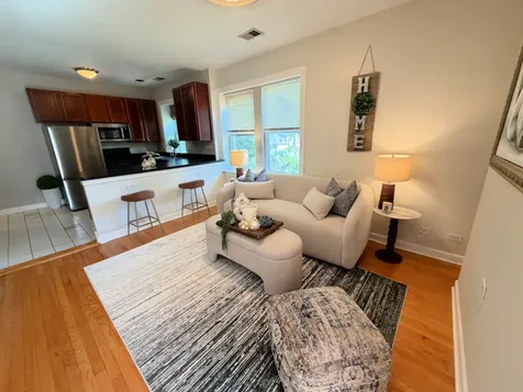 4201 North Sawyer Avenue Chicago IL 60618