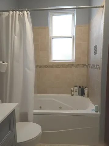 1821 West Thomas Street Chicago IL 60622