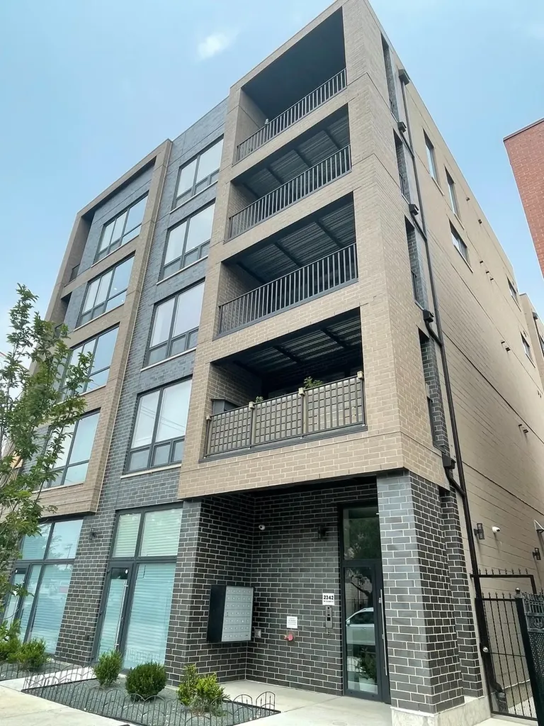 2342 West Adams Street Chicago IL 60612