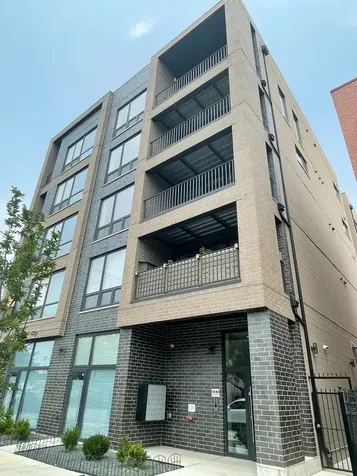 2342 West Adams Street Chicago IL 60612