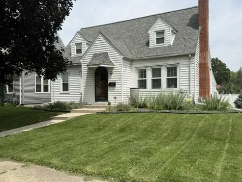 702 West 12th Street Sterling IL 61081