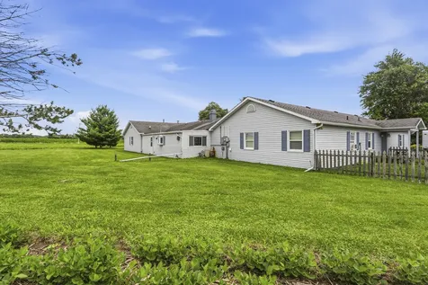 122 County Road 2150 North Mahomet IL 61853