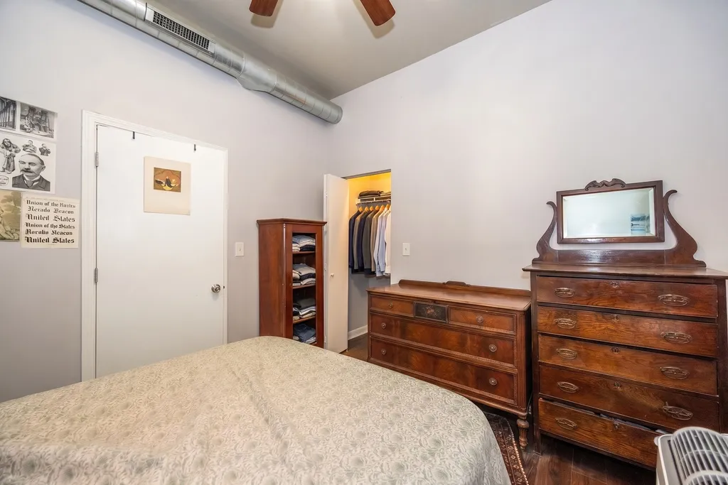1801 West 21st Street Chicago IL 60608