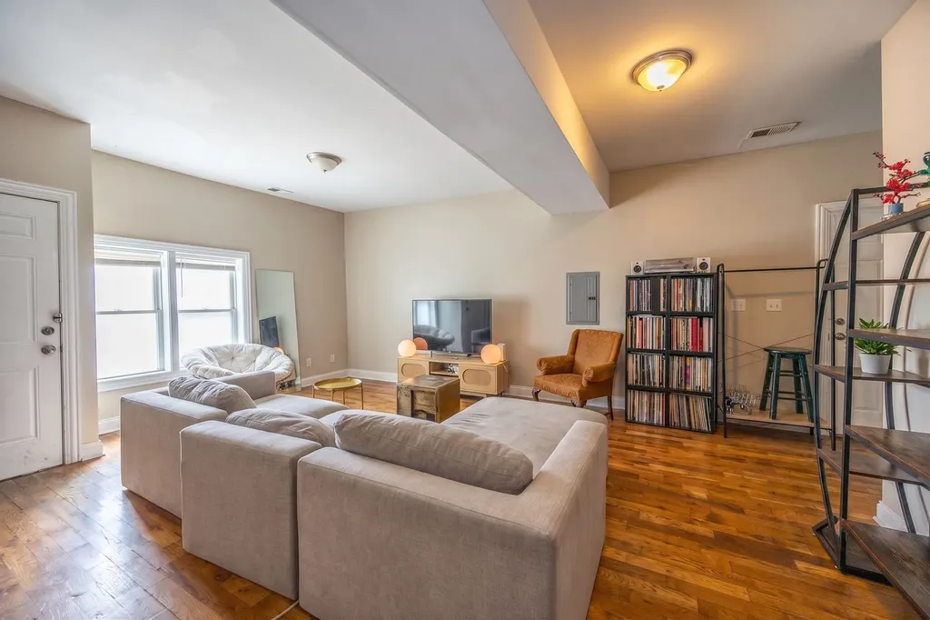 1801 West 21st Street Chicago IL 60608