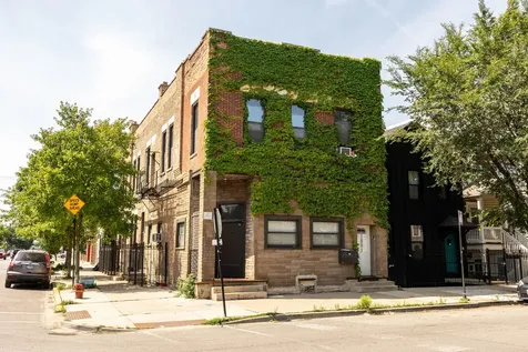 1801 West 21st Street Chicago IL 60608
