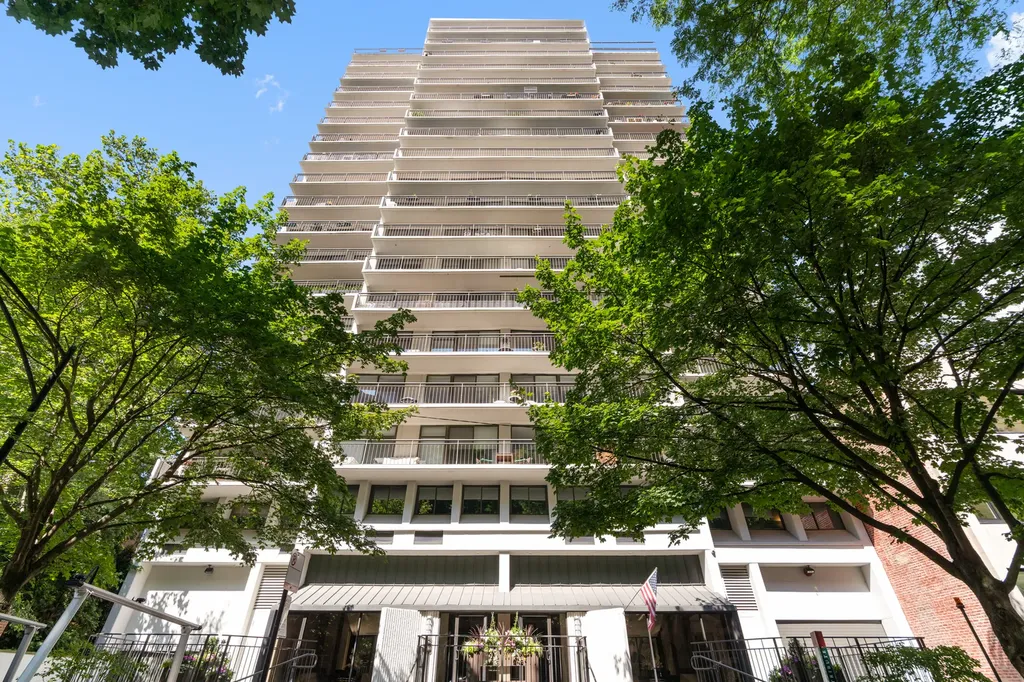 1430 North Astor Street Chicago IL 60610