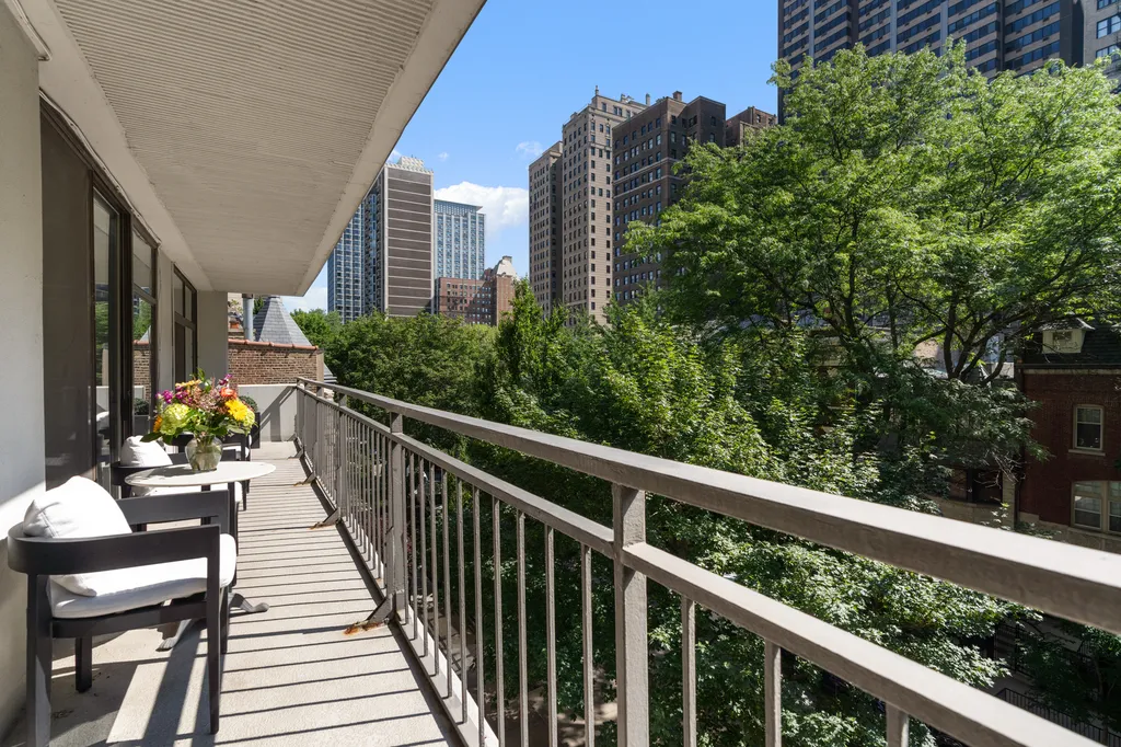 1430 North Astor Street Chicago IL 60610