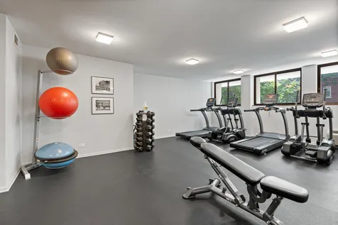 1430 North Astor Street Chicago IL 60610